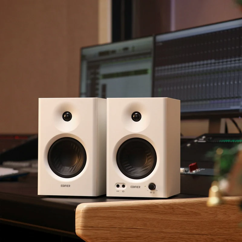 MR4 Powered Studio Monitor Speakers