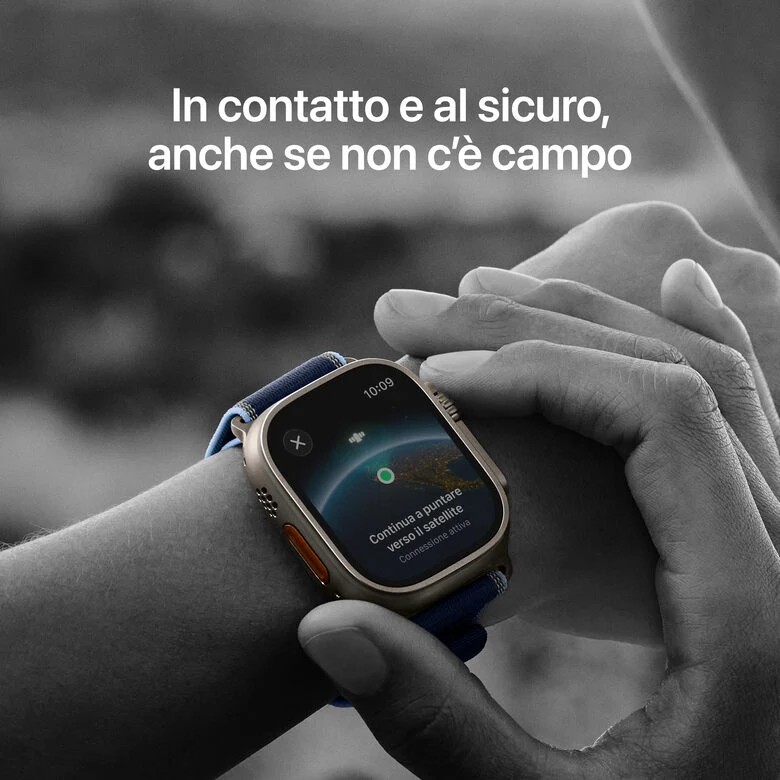 Apple Watch Ultra 3 GPS + Cellular 49mm Cassa Titanio con Alpine Loop Blu Chiaro - Medium