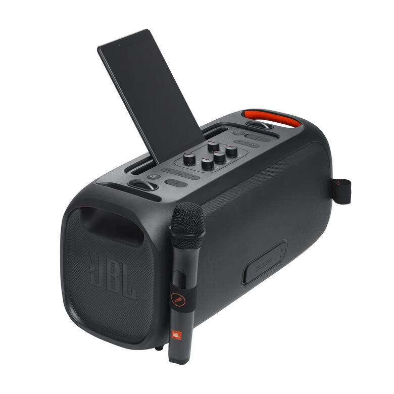 JBL PartyBox On-the-Go Essential Speaker Portatile Wireless per Feste, con Luci Integrate e Bassi Profondi, Protezione Splashproof IPX4, Microfono Wireless, Tracolla per Trasporto, Nero