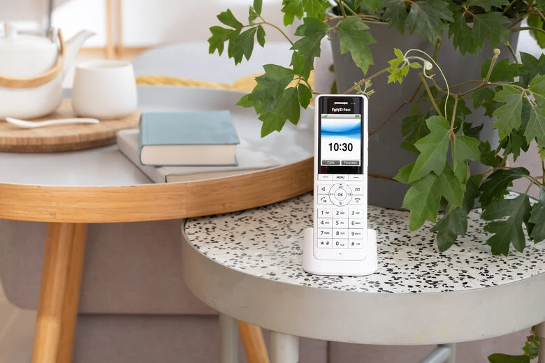 FRITZ!Fon X6 Telefono DECT Identificatore di chiamata Bianco