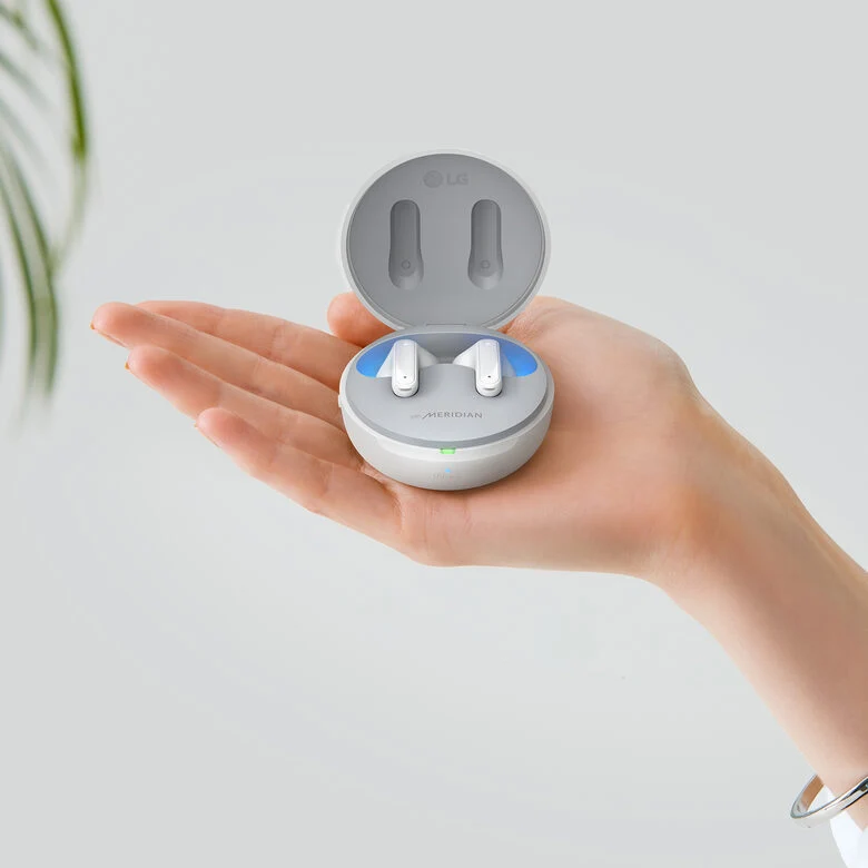 LG TONE Free FP9 - Cuffie True Wireless Bluetooth UVnano (Bianco)