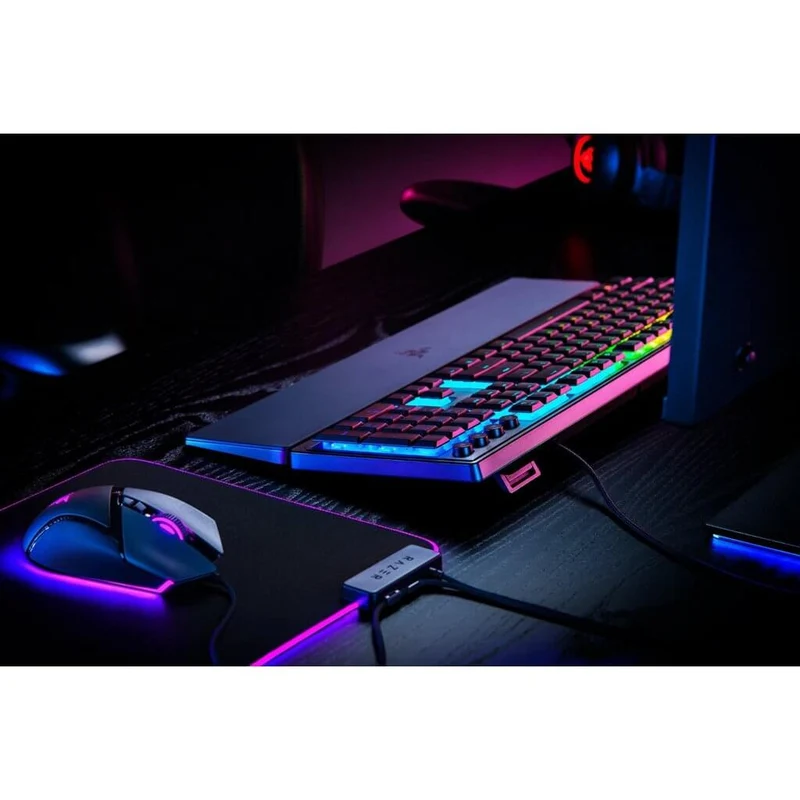 Razer Teclado Alámbrico Gaming Ornata V3, Inglés