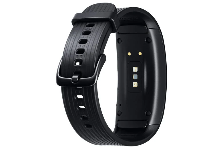 Samsung Gear Fit2 Pro (large)