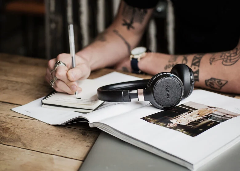 Philips Cuffie wireless Bluetooth® SHB9250/00