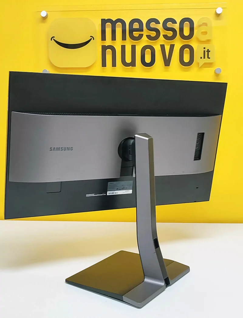 Samsung S32D850T Monitor MVA 32" WQHD 2K 2560x1440 60Hz Pixel Tempo di risposta 5ms Luminosità 300cd/m2 Display Port HDMI DVI Hub USB