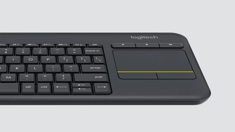Tastiera con TouchPad Logitech Media K400 Plus Wireless con Touch Pad integrato controlla il tuo PC direttamente dal divano
