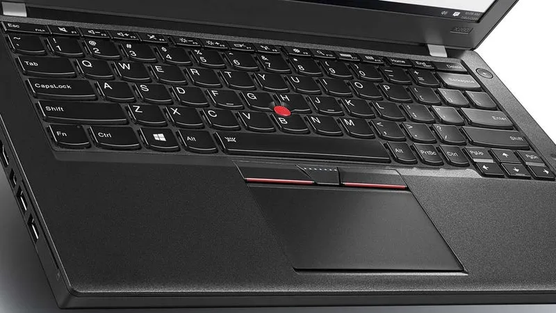 Lenovo ThinkPad X260 Notebook 12.5" 1366x768 | Intel Core i5-6200U 2.3Ghz | 8GB RAM | HDMI-WiFi-WebCam-Tastiera Italiana | WINDOWS 10 PRO