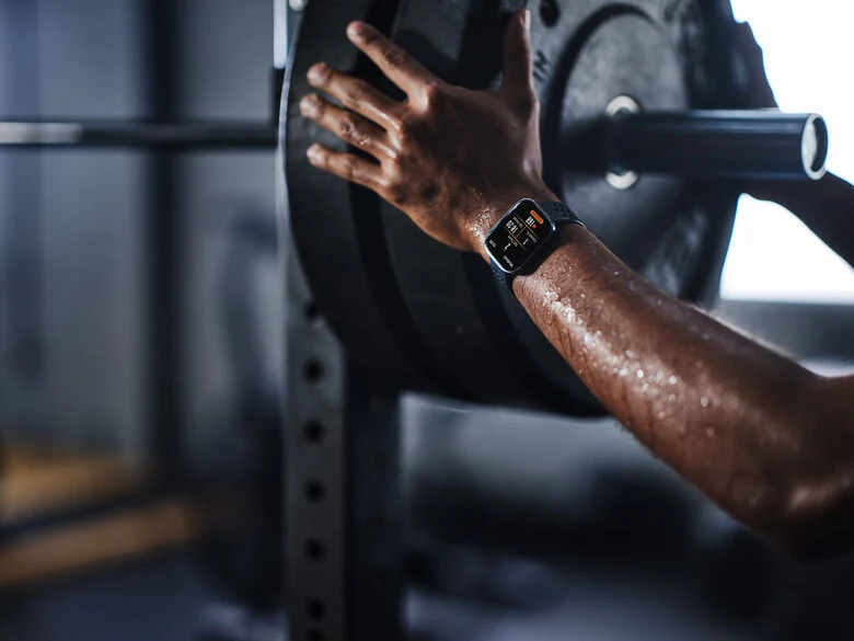 Amazfit Bip 6 Black 5 cm (1.97") AMOLED Digitale 390 x 450 Pixel Touch screen Nero GPS (satellitare)