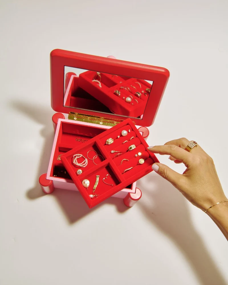 The Dot Jewelry Box