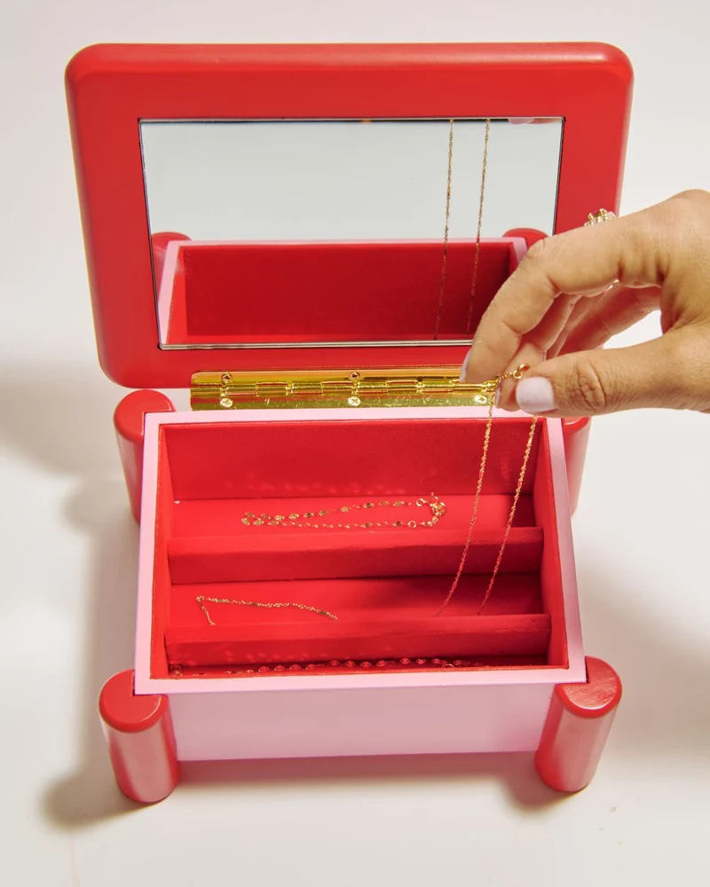 The Dot Jewelry Box