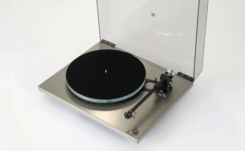 Rega Planar 6 RS Edition