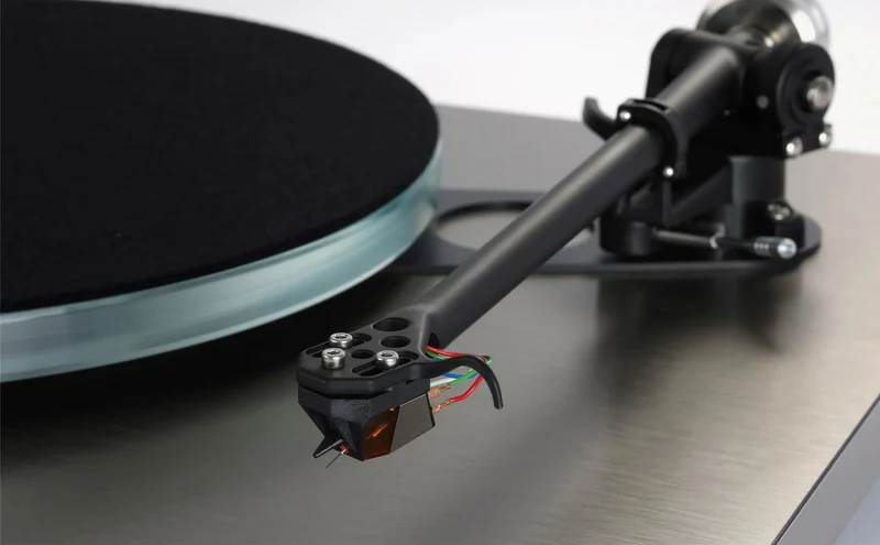 Rega Planar 6 RS Edition