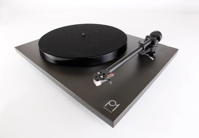REGA Planar 1 PLUS NERO SATINATO Giradischi con stadio Phono, braccio RB110 e testina Carbon