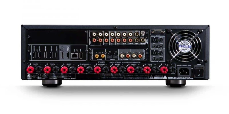 NAD T 778