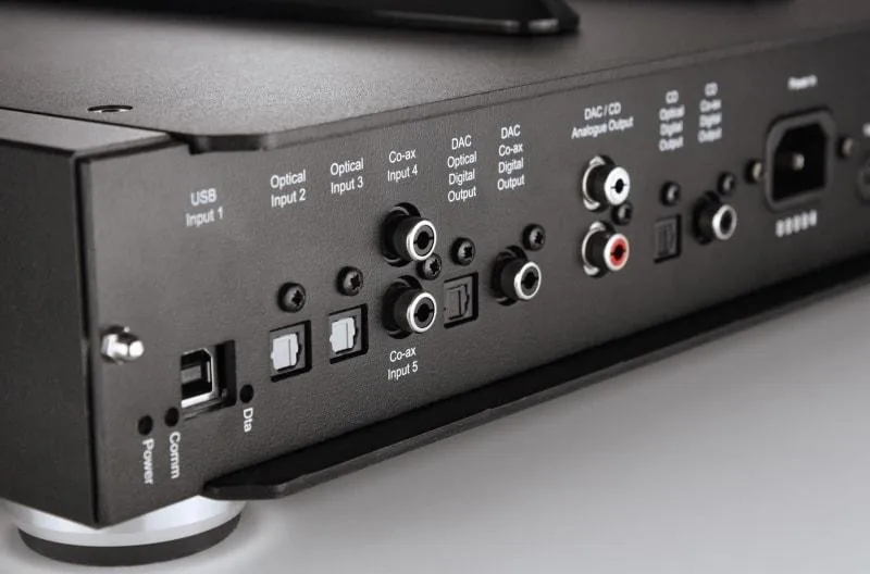 Rega Saturn-R