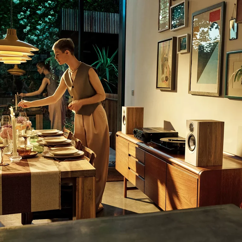 Bowers & Wilkins 607 S3
