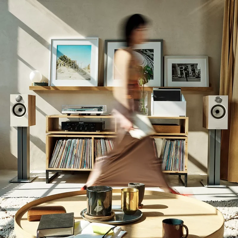 Bowers & Wilkins 606 S3