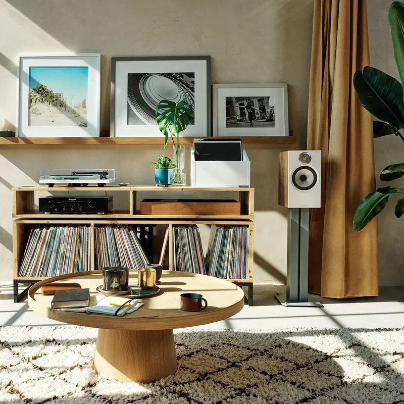 Bowers & Wilkins 606 S3