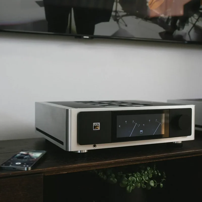 NAD M66