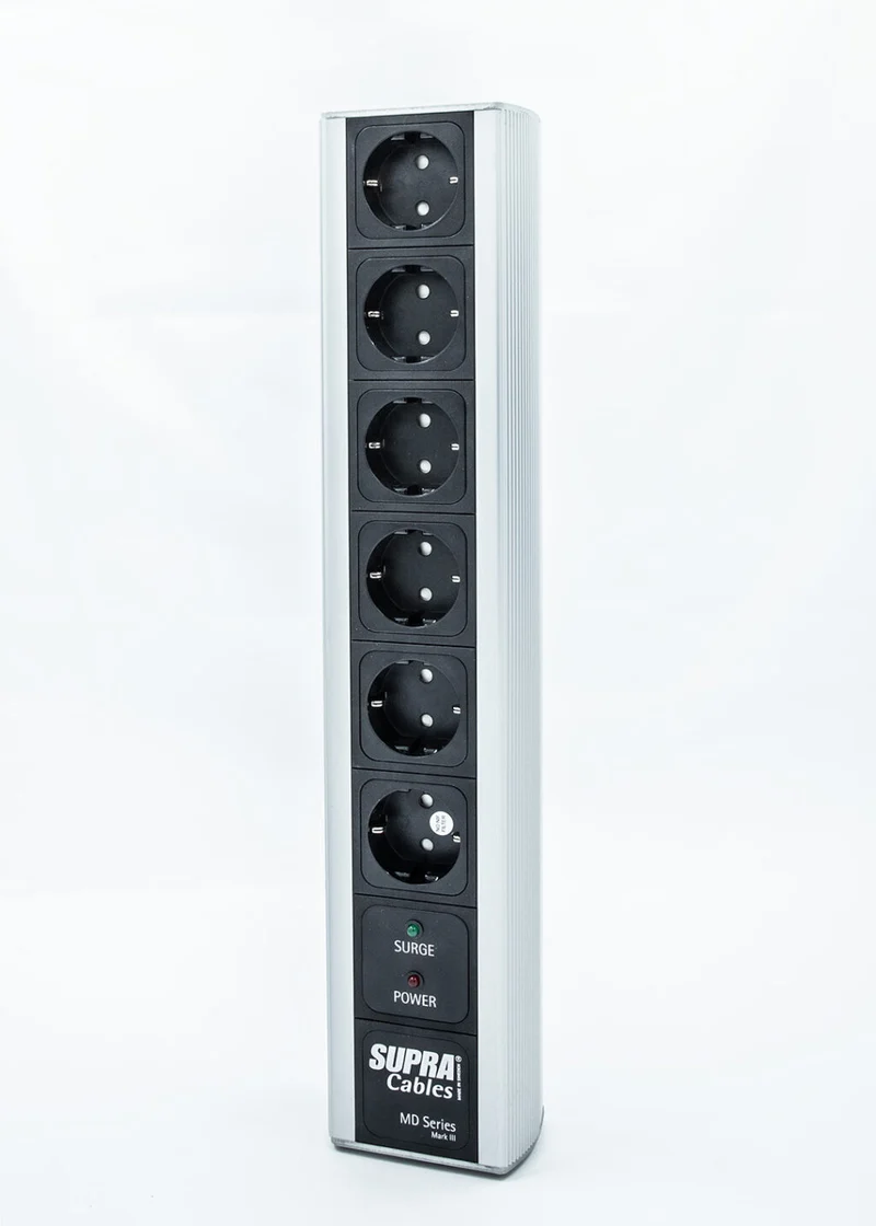 Supra MD06-EU/SP ciabatta filtrata a 6 prese con protezione sovratensioni