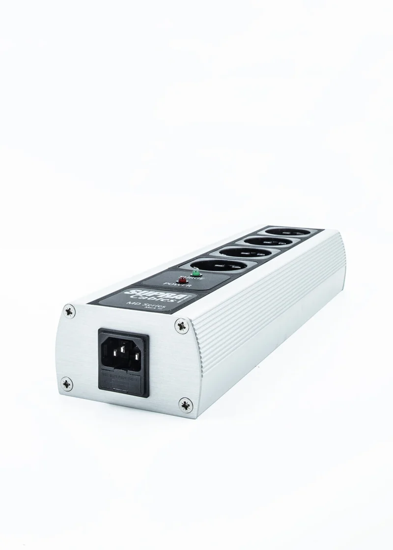 Supra MD04-EU/SP ciabatta filtrata a 4 prese con protezione sovratensioni