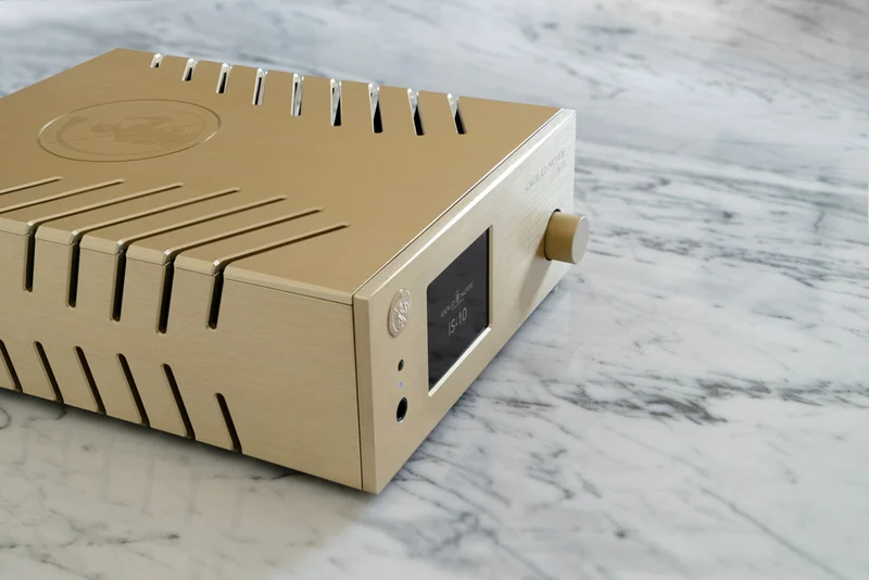 Gold Note IS-10 amplificatore integrato hi-end con DAC e streamer di rete 140W