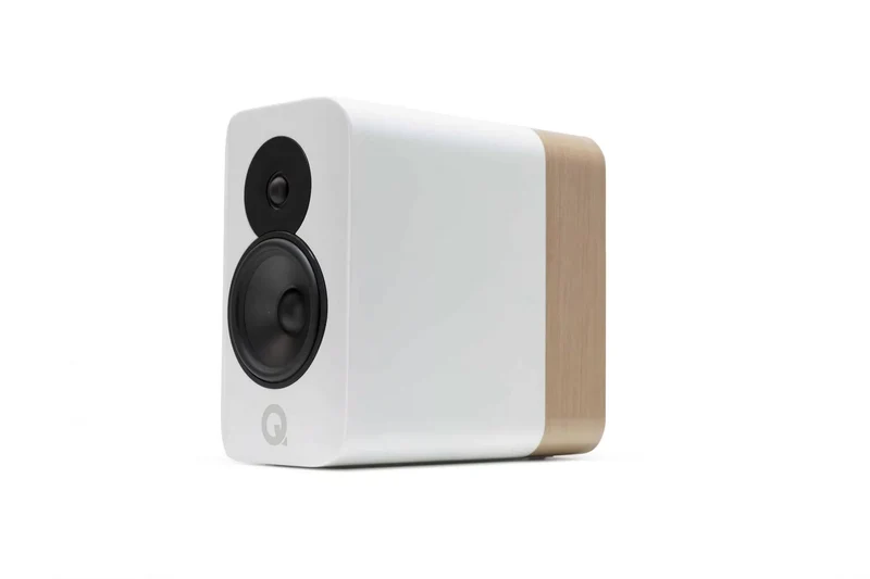 Q Acoustics CONCEPT 300 Diffusore da stand High End 200W (senza stand)