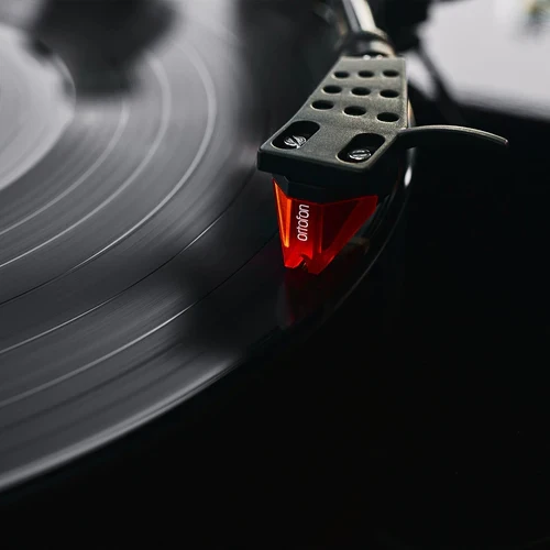 Argon Audio TT-4 Special Edition giradischi manuale con testina Ortofon 2M Bronze e preamplificatore RIAA integrato 33/45 giri