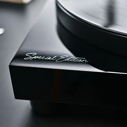 Argon Audio TT-4 Special Edition giradischi manuale con testina Ortofon 2M Bronze e preamplificatore RIAA integrato 33/45 giri
