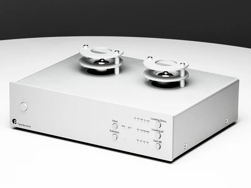 Pro-ject TUBE BOX S3 B Stadio fono MM/MC bilanciato a valvole (2 x ECC83/12AX7). Circuitazione Dual Mono