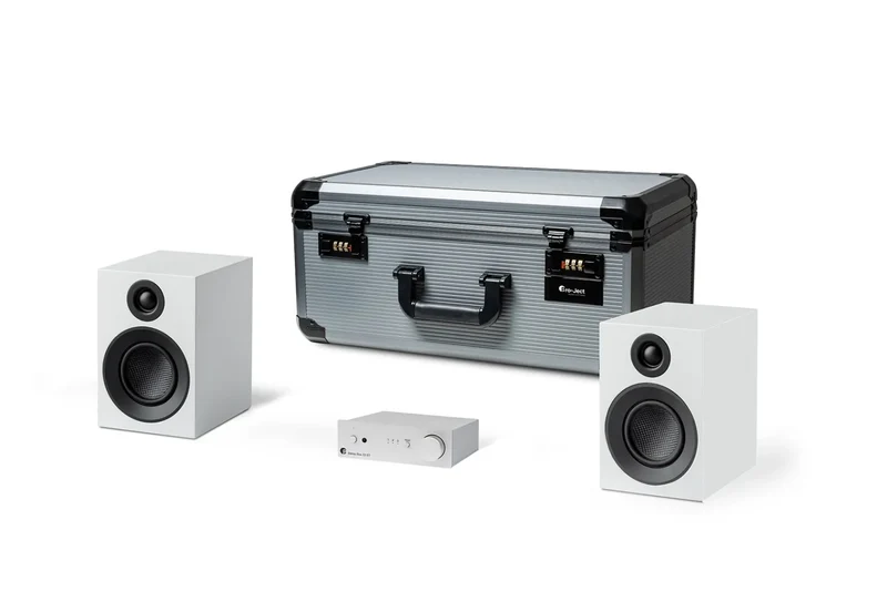 Pro-ject TRAVEL SET Set audiophile da viaggio composto da: Amplificatore integrato da 40W + diffusori