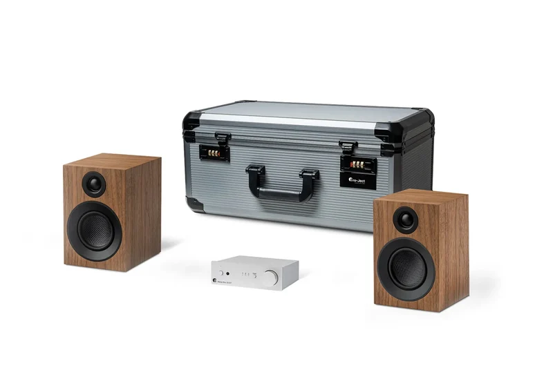 Pro-ject TRAVEL SET Set audiophile da viaggio composto da: Amplificatore integrato da 40W + diffusori