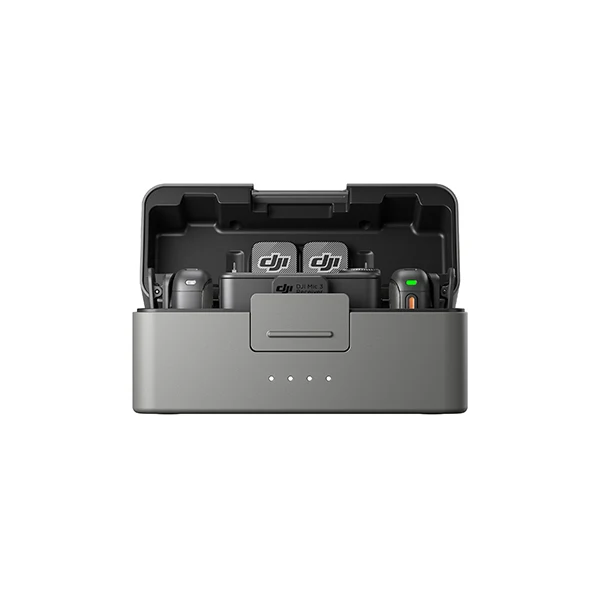 DJI Mic 3 (2 trasmettitori + 1 ricevitore) + custodia di ricarica