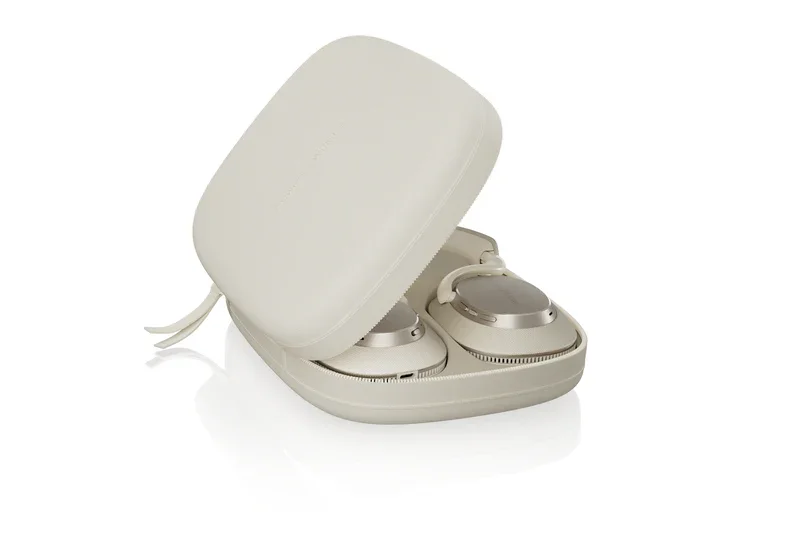B&W Px7 S3 Cuffie wireless aptX™ Adaptive 24/96 e aptX Lossless