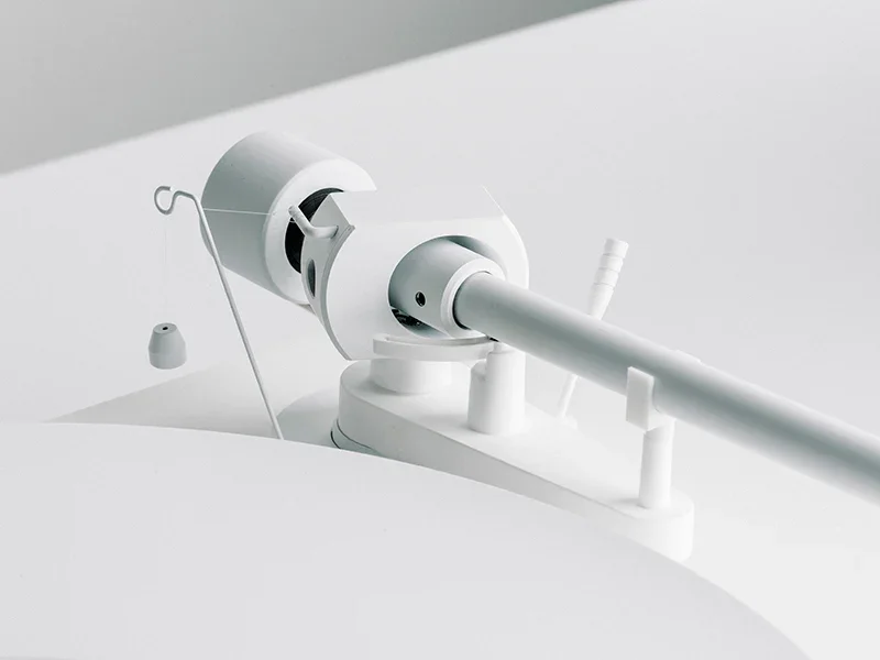 Pro-Ject DEBUT PRO B White Edition Giradischi bilanciato HIFI con testina Pick it Pro Balanced