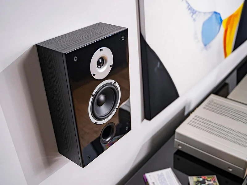 Wilson RAPTOR ON-WALL NERI DIffusori da parete, per stereo e home theatre (COPPIA)