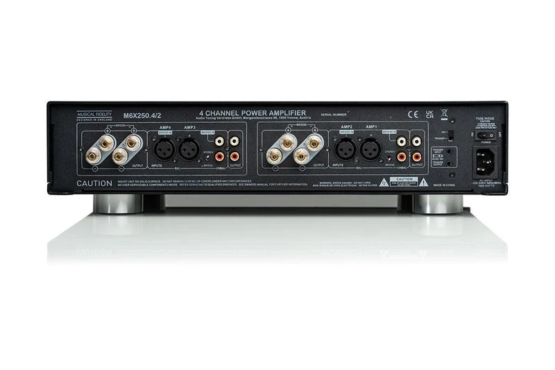 Musical Fidelity M6x 250.4/2 Finale di potenza multicanale. Potenza 4x175W su 4 ohm e 2x250W su 4ohm a ponte