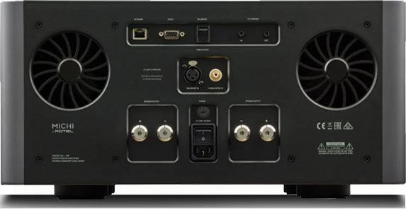Rotel M8 Finale di potenza MONO 1x1080W RMS su 8 ohm e 1x1800 W su 4 ohm