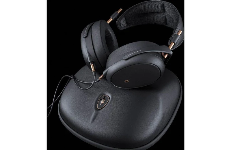 MEZE Audio LIRIC Cuffie stereo Hi-End isodinamiche chiuse isoplanare MZ4