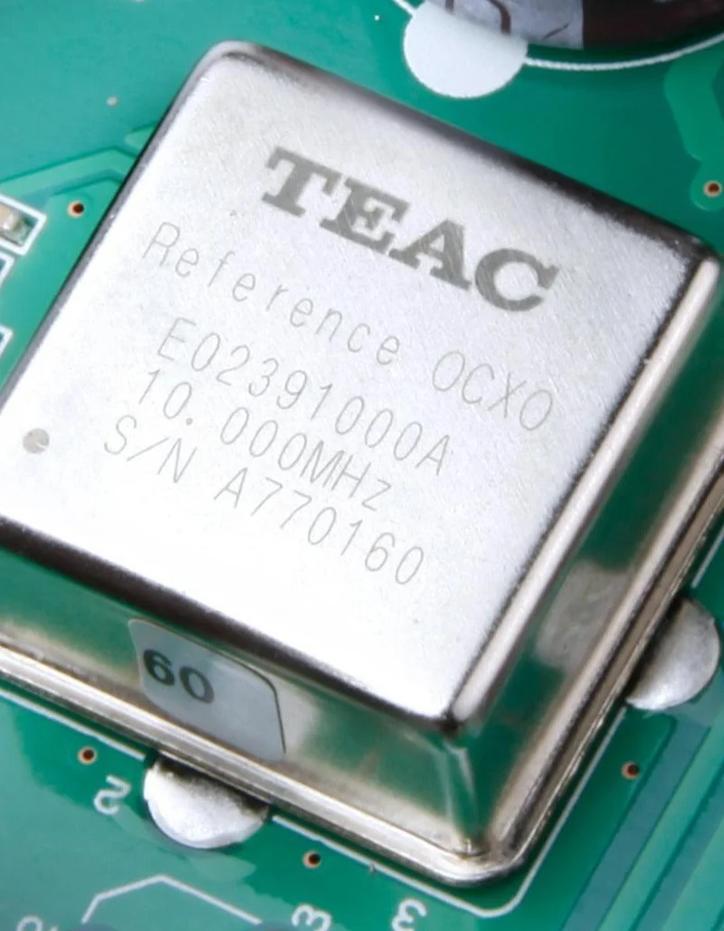 TEAC CG-10M-A Master Clock Generator