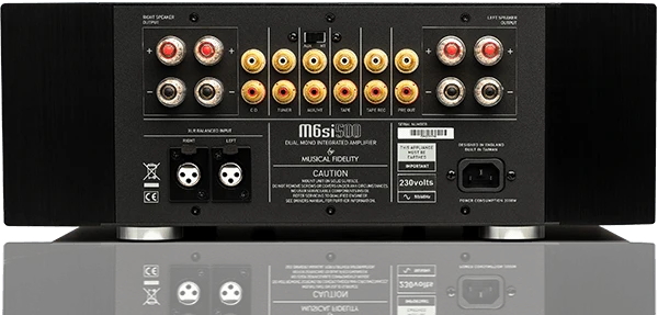 Musical Fidelity M6si 500 SILVER Amplificatore integrato 2x500W su 8ohm. Costruzione Dual-mono, Ingresso XLR