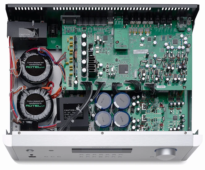 Rotel RC-1590 BLACK Preamplificatore stereo con convertitore D/A 32bit/768KHz Asahi Kasei e modulo Bluetooth aptX