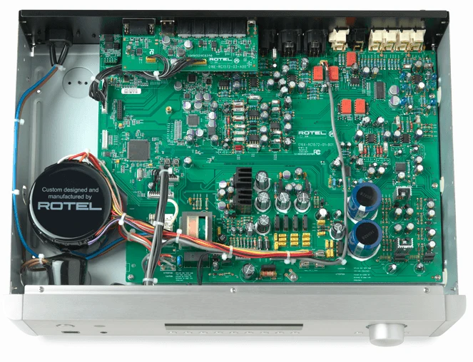 Rotel RC-1572 BLACK Preamplificatore stereo convertitore D/A 32bit/768KHz, trasformatore toroidale