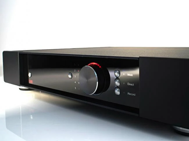 Rega Elicit R amplificatore integrato nero 2x105W con telecomando Solaris e stadio phono MM
