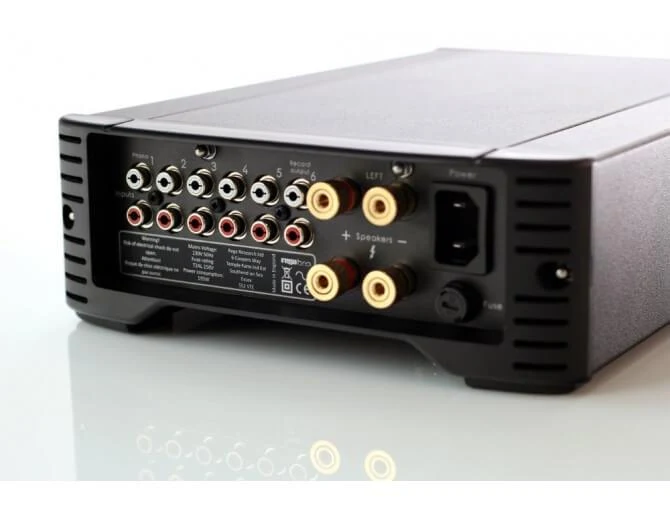 Rega Brio R 2017 amplificatore integrato 2x50W con telecomando e stadio phono MM