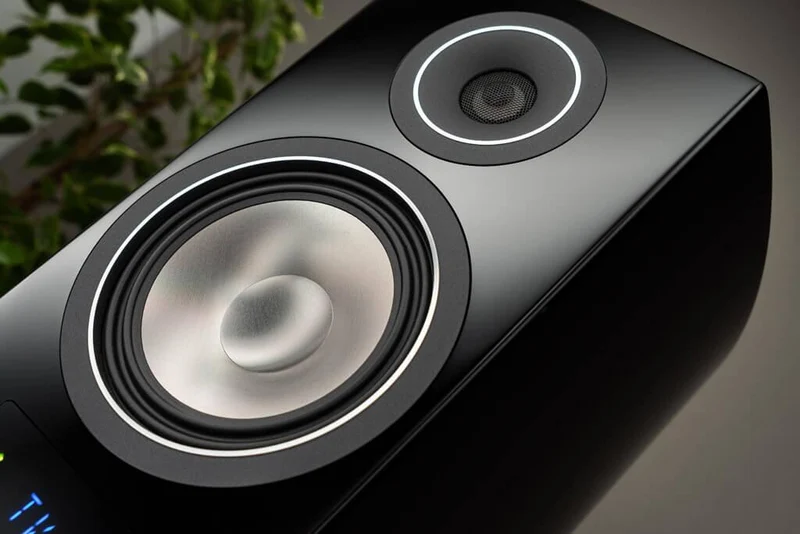 Canton SMART VENTO 3 diffusori acustici nero lucido da stand attivi con connessione wireless (COPPIA)