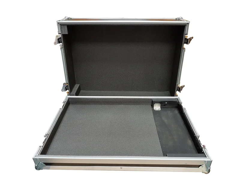 EXTREME QU 16 FLIGHT CASE PROFESSIONALE PER MIXER ALLEN & HEATH QU 16 ALLUMINIO E MULTISTRATO 9 MM CHIUSURA A FARFALLA