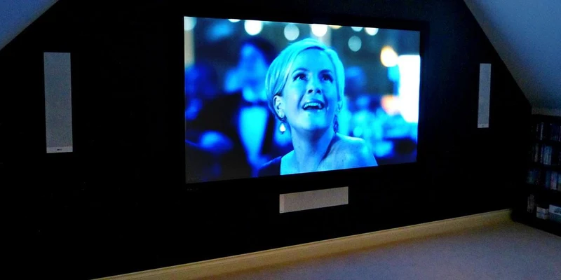 KEF T301C WHITE Canale centrale ULTRASOTTILE per home cinema 2 vie, 150W