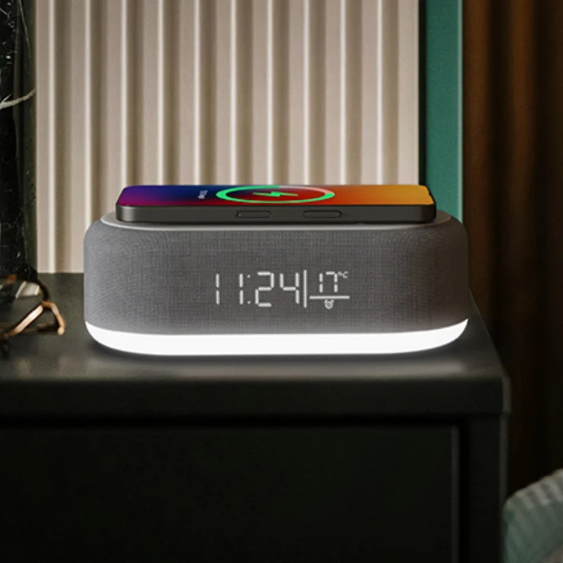 Xtech Parlante Inalámbrico 5 en 1 Gilmore con Reloj Despertador
