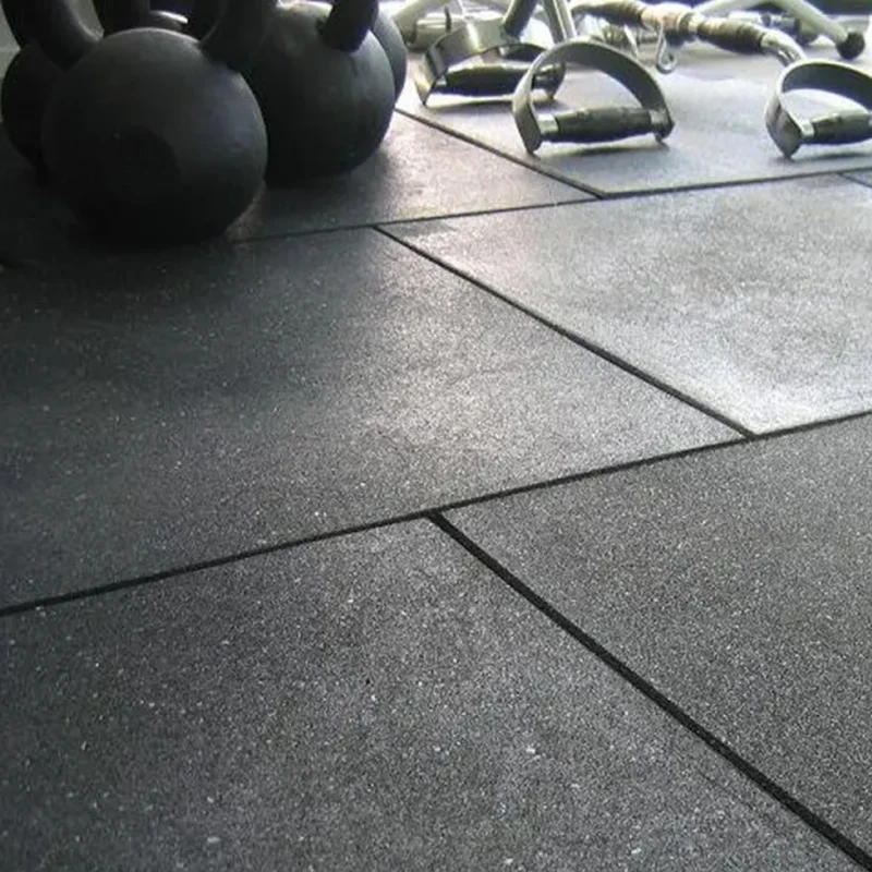 Runic Piso de Caucho para Gimnasio 100x100, RTH10015